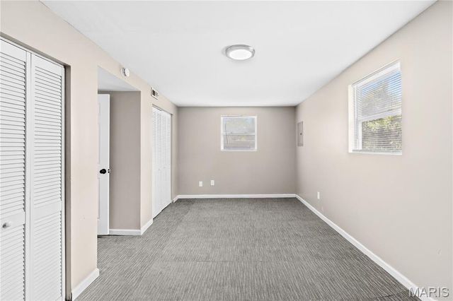 49 Marquette, Florissant, MO 63031