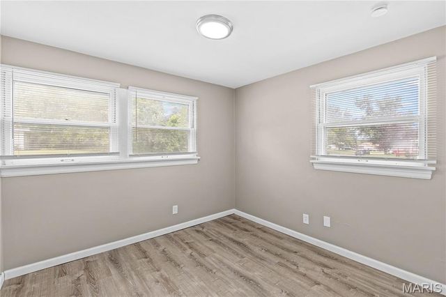 49 Marquette, Florissant, MO 63031