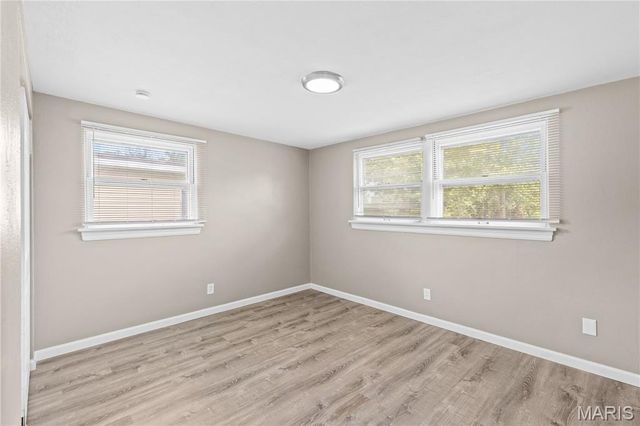 49 Marquette, Florissant, MO 63031