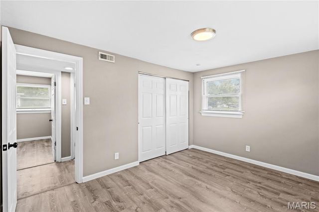 49 Marquette, Florissant, MO 63031