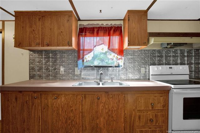 5978 Kellys Landing Road, Fayetteville, NC 28306