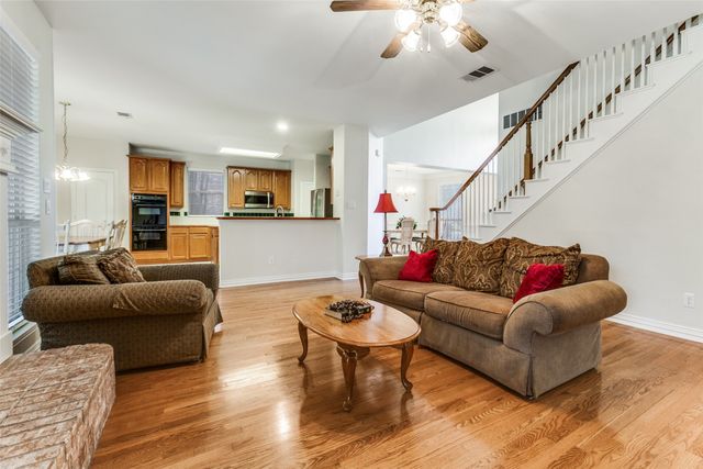 6901 Aberdeen Drive, Garland, TX 75044