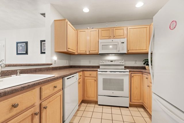 5 Northridge Dr 5, North Reading, MA 01864