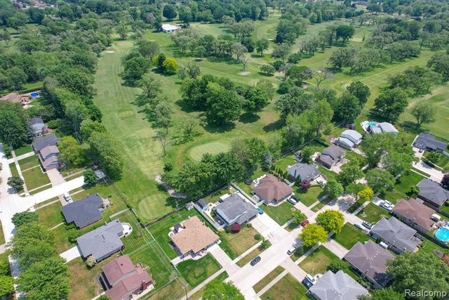 34126 Dryden Drive, Sterling Heights, MI 48312