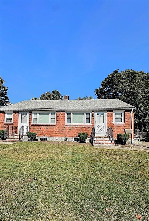 32-34 Cambridge Rd 34, Norwood, MA 02062