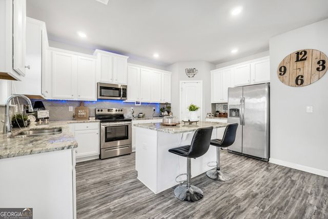 109 Expedition Drive, Ellenwood, GA 30294