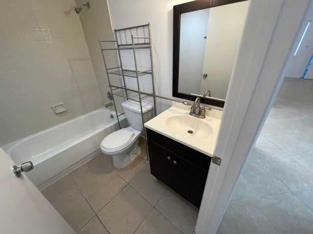 2100 Springdale Boulevard 209, Palm Springs, FL 33461