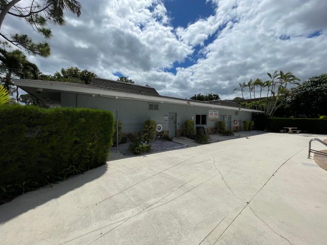 2100 Springdale Boulevard 209, Palm Springs, FL 33461