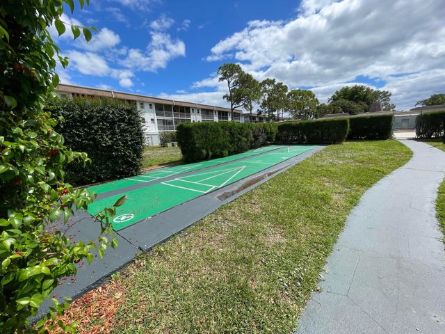 2100 Springdale Boulevard 209, Palm Springs, FL 33461