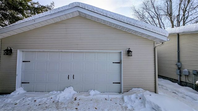 1601 W Mcmillan Road, Muskegon, MI 49445