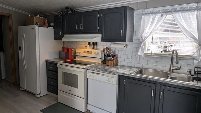 1601 W Mcmillan Road, Muskegon, MI 49445