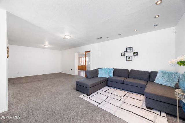 9232 Morelia Road, El Paso, TX 79907