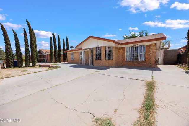 9232 Morelia Road, El Paso, TX 79907