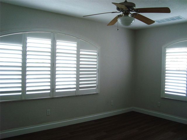 601 PALM AVENUE, Belleair, FL 33756