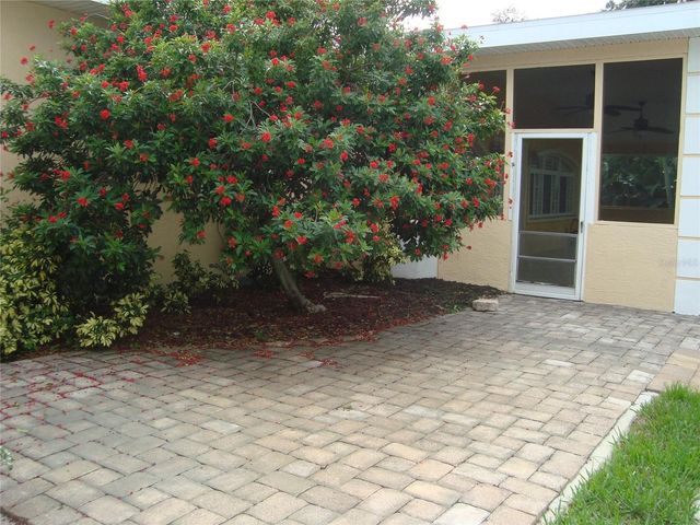 601 PALM AVENUE, Belleair, FL 33756