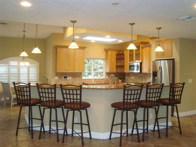 601 PALM AVENUE, Belleair, FL 33756