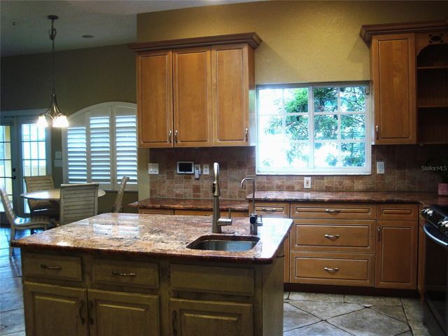 601 PALM AVENUE, Belleair, FL 33756