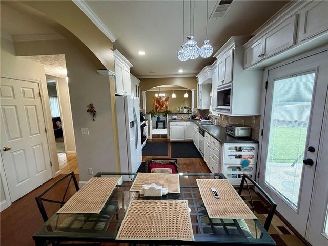 1473 Chamirey Drive SW, Marietta, GA 30008