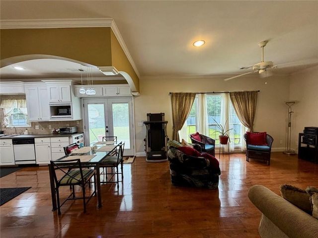 1473 Chamirey Drive SW, Marietta, GA 30008