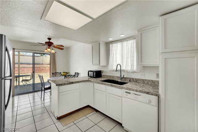 8057 Cimarron Ridge Drive, Las Vegas, NV 89128