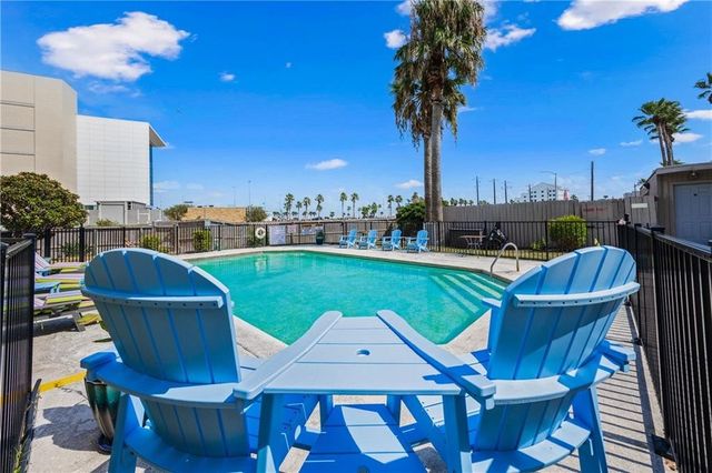 520 S Chaparral St 501, Corpus Christi, TX 78401