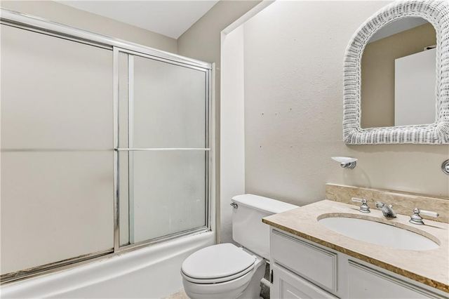 520 S Chaparral St 501, Corpus Christi, TX 78401