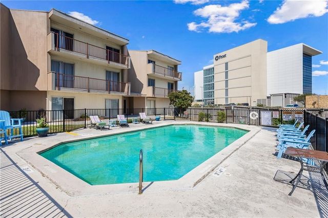 520 S Chaparral St 501, Corpus Christi, TX 78401