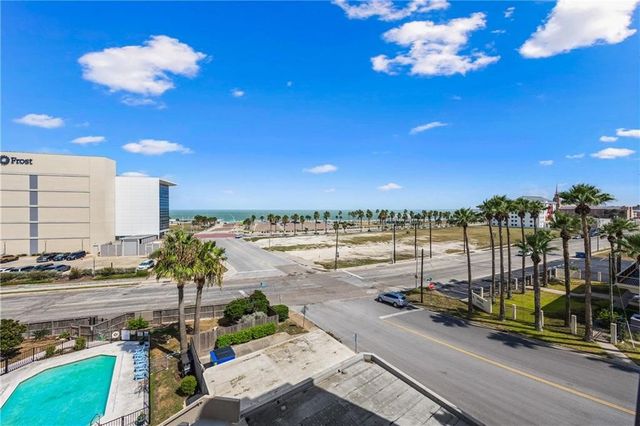 520 S Chaparral St 501, Corpus Christi, TX 78401