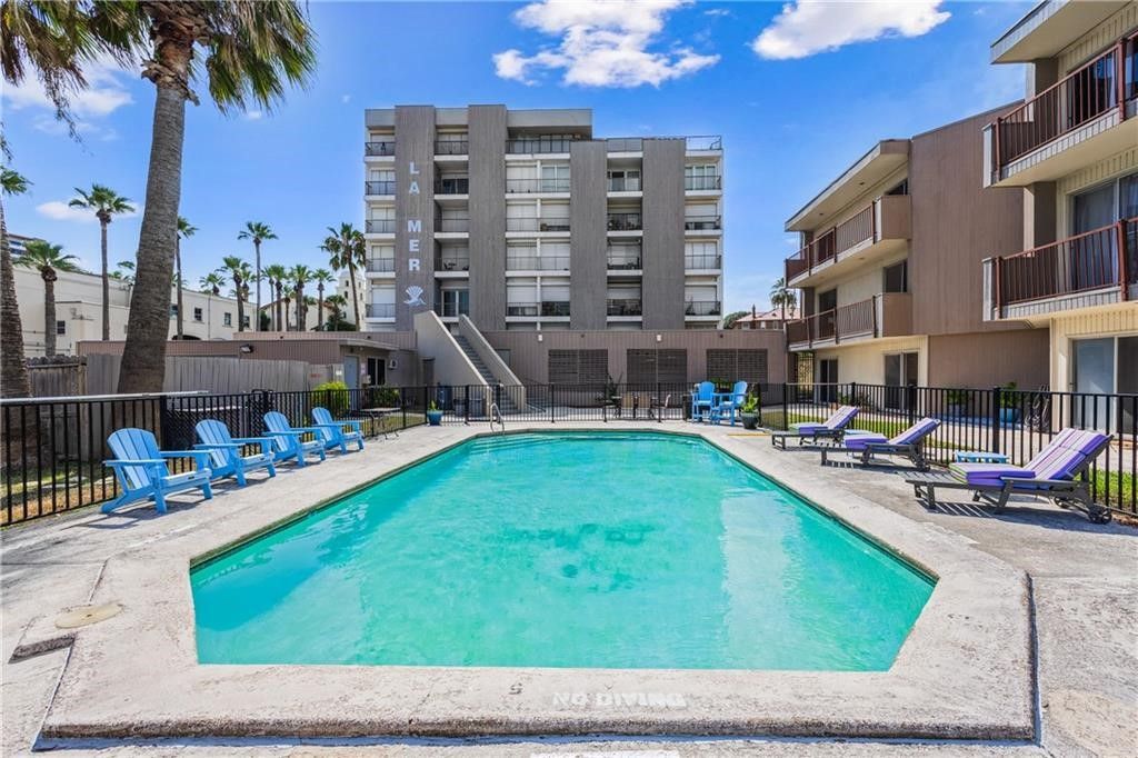 520 S Chaparral St 501, Corpus Christi, TX 78401