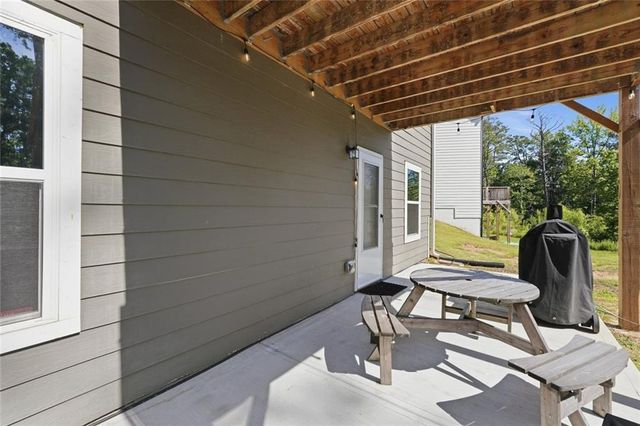 166 Ashbridge Lane, Dallas, GA 30132