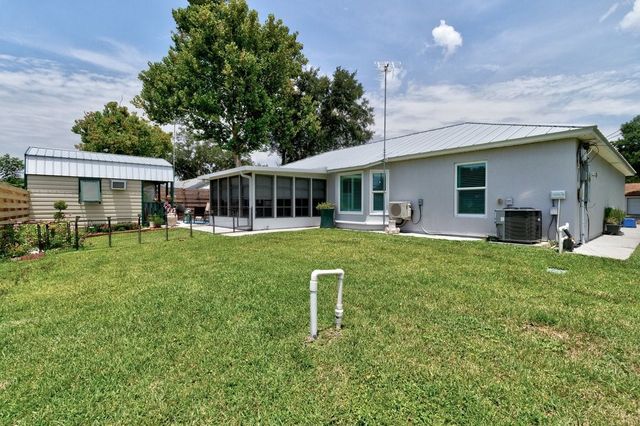 865 Grandin Avenue, Sebastian, FL 32958
