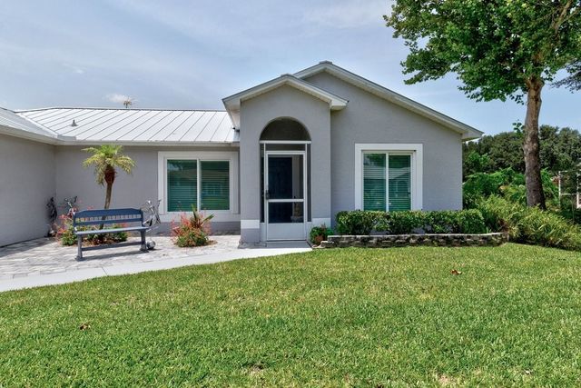 865 Grandin Avenue, Sebastian, FL 32958