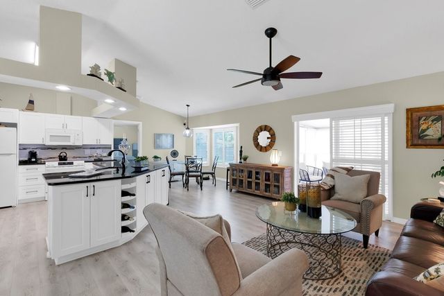 865 Grandin Avenue, Sebastian, FL 32958