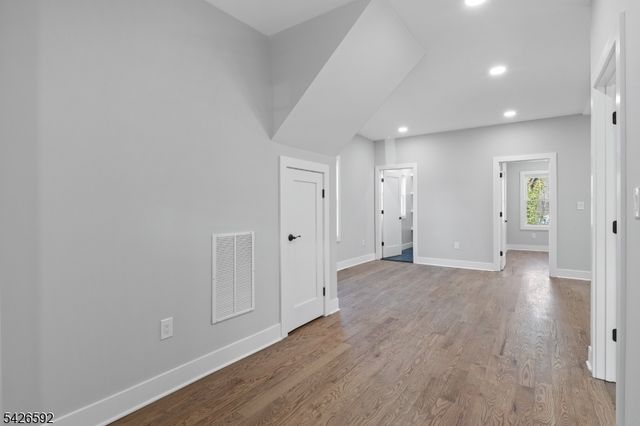 16 Old Short Hills Road, Millburn Twp., NJ 07041