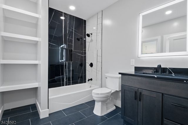 16 Old Short Hills Road, Millburn Twp., NJ 07041