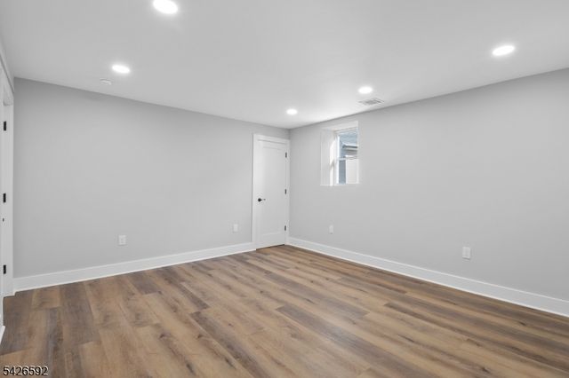 16 Old Short Hills Road, Millburn Twp., NJ 07041