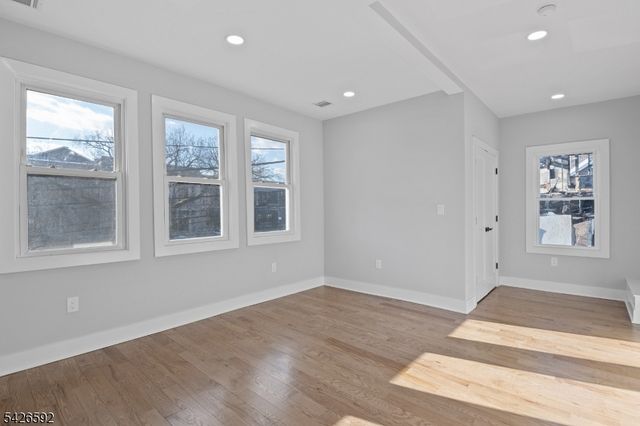 16 Old Short Hills Road, Millburn Twp., NJ 07041
