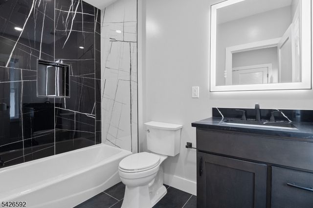 16 Old Short Hills Road, Millburn Twp., NJ 07041
