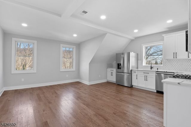 16 Old Short Hills Road, Millburn Twp., NJ 07041