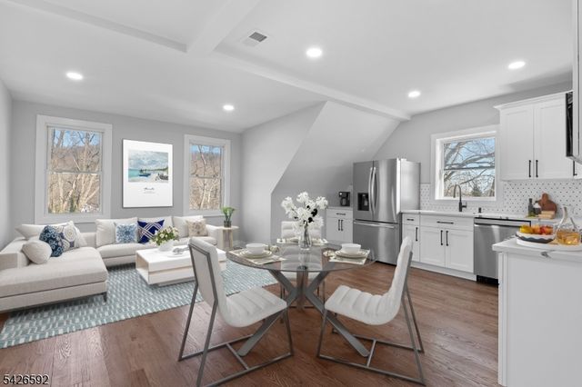 16 Old Short Hills Road, Millburn Twp., NJ 07041