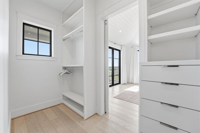 10818 Sweetwater Cove Boulevard, Galveston, TX 77554