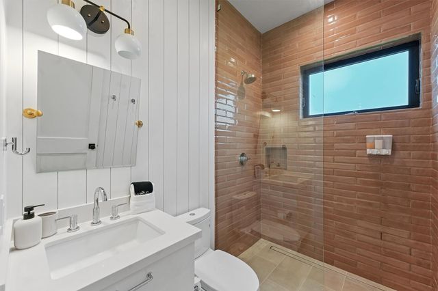 10818 Sweetwater Cove Boulevard, Galveston, TX 77554