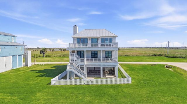 10818 Sweetwater Cove Boulevard, Galveston, TX 77554