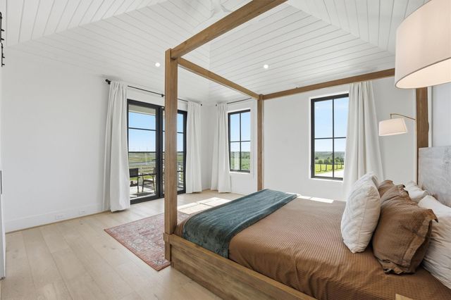 10818 Sweetwater Cove Boulevard, Galveston, TX 77554