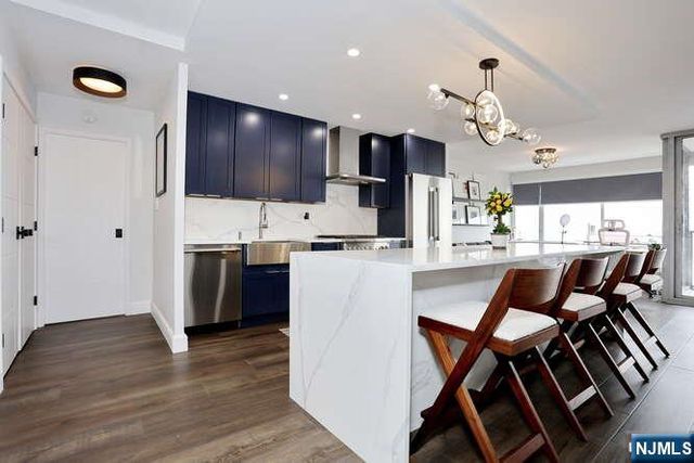 6 Horizon Road 2107, Fort Lee, NJ 07024