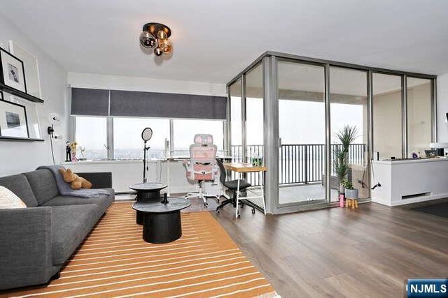 6 Horizon Road 2107, Fort Lee, NJ 07024