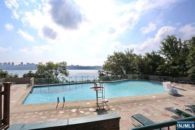 6 Horizon Road 2107, Fort Lee, NJ 07024