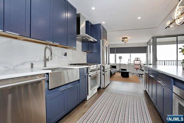 6 Horizon Road 2107, Fort Lee, NJ 07024