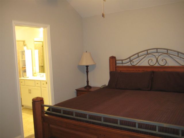 2 Grouse Run, Sanger, TX 76266