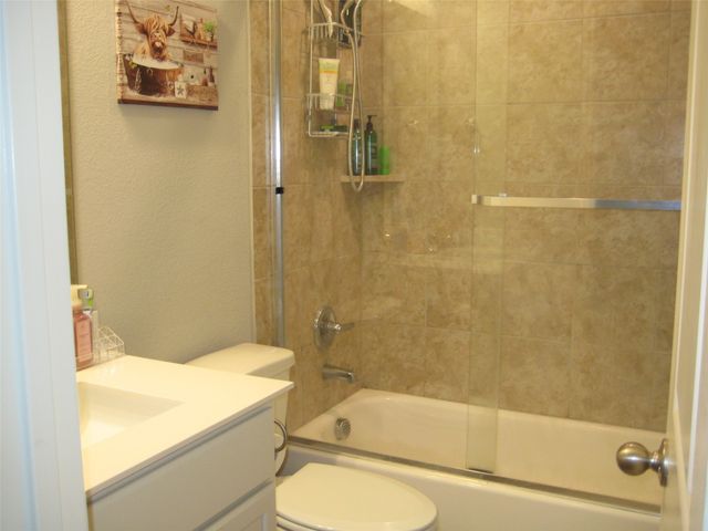 2 Grouse Run, Sanger, TX 76266